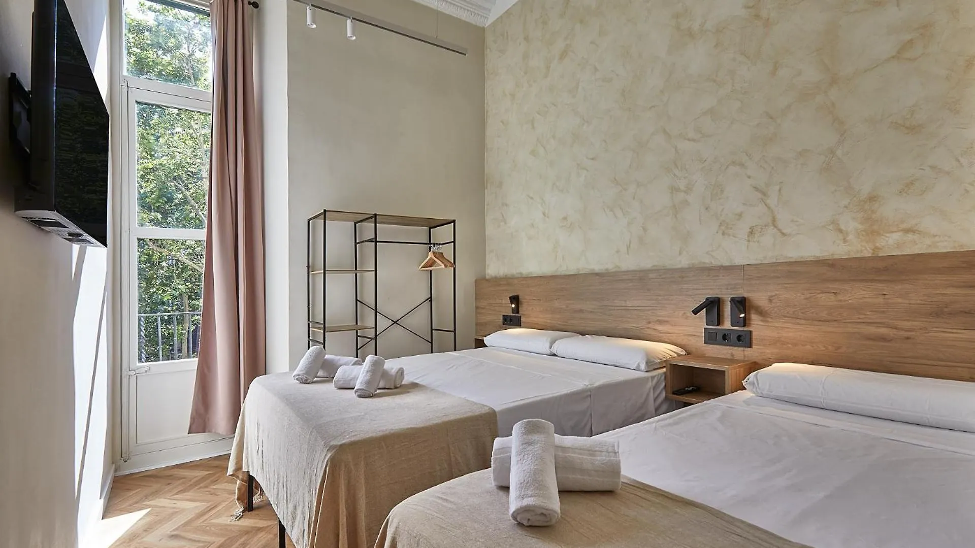 Hostal Parisien Barcelona