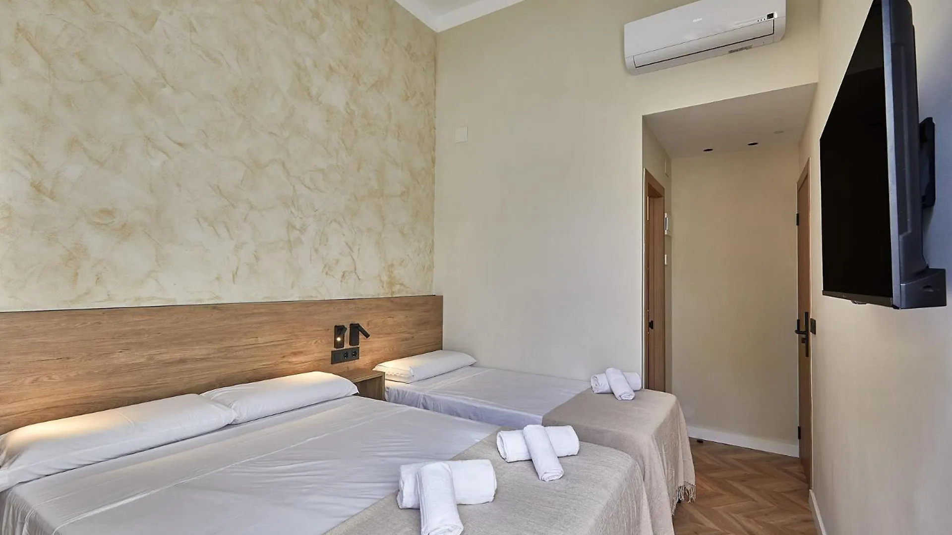 ** Pensión Hostal Parisien Barcelona España