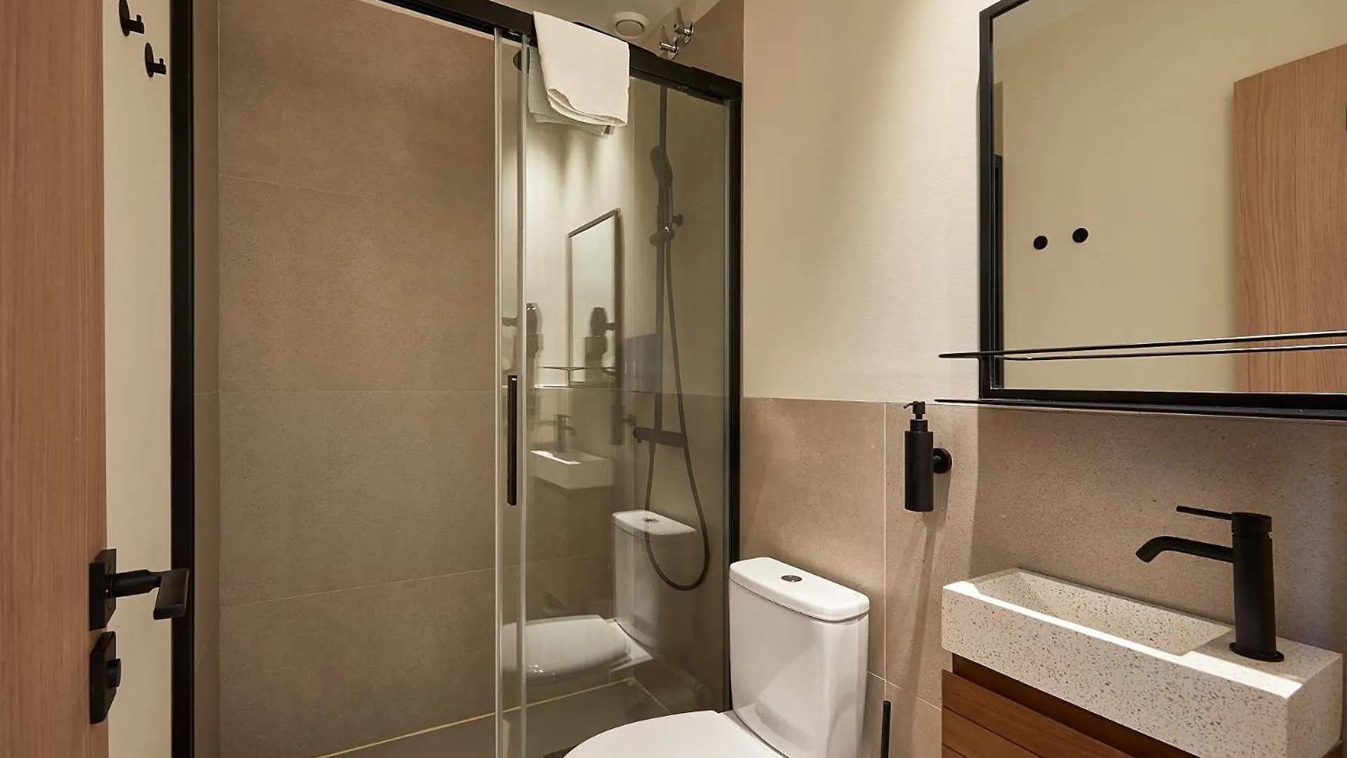Hostal Parisien Barcelona