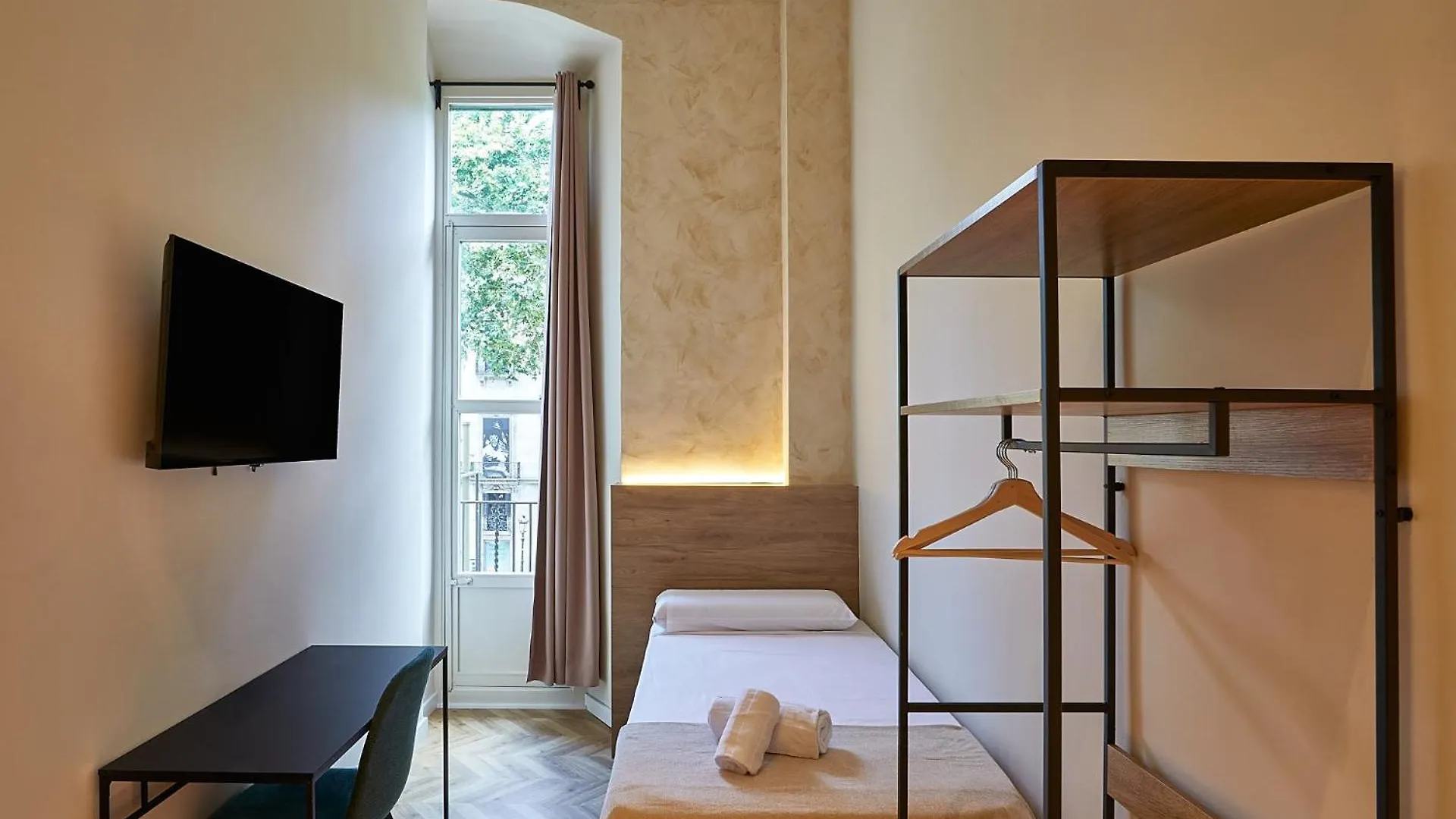 Pensión Hostal Parisien Barcelona