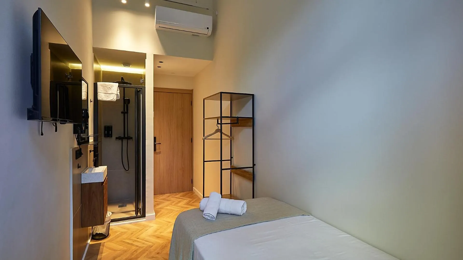 ** Pensión Hostal Parisien Barcelona España