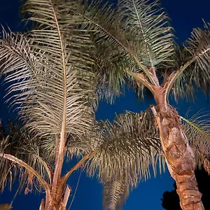https://luxury-bb-villa-tauro.1costadelsol.com